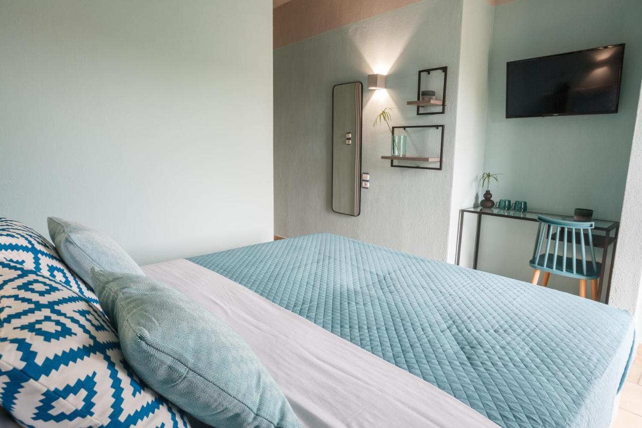 Ofrínion Joya Ofrynio Stylish Suites מראה חיצוני תמונה