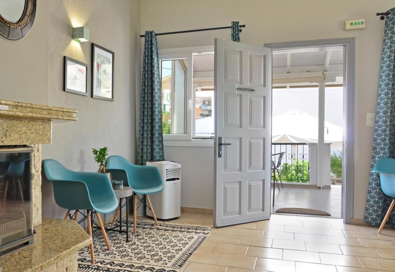 Ofrínion Joya Ofrynio Stylish Suites מראה חיצוני תמונה